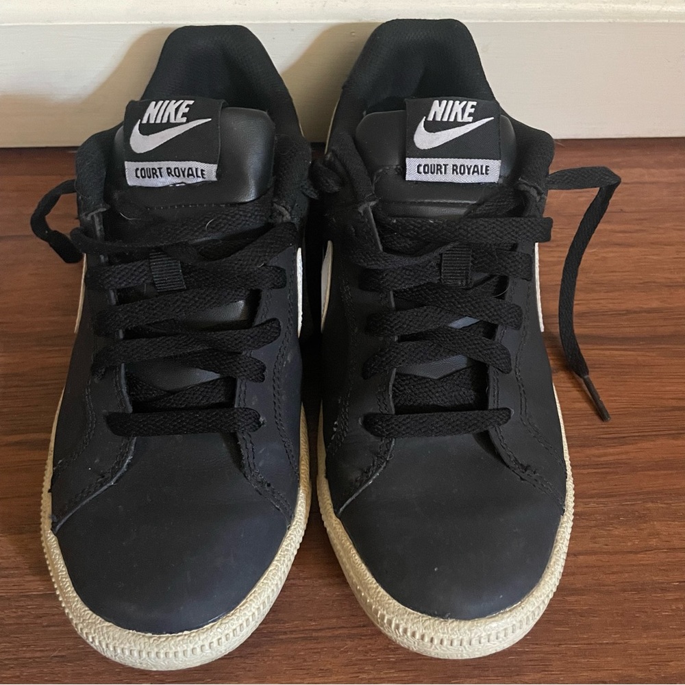 Nike Black Leather Court Royales